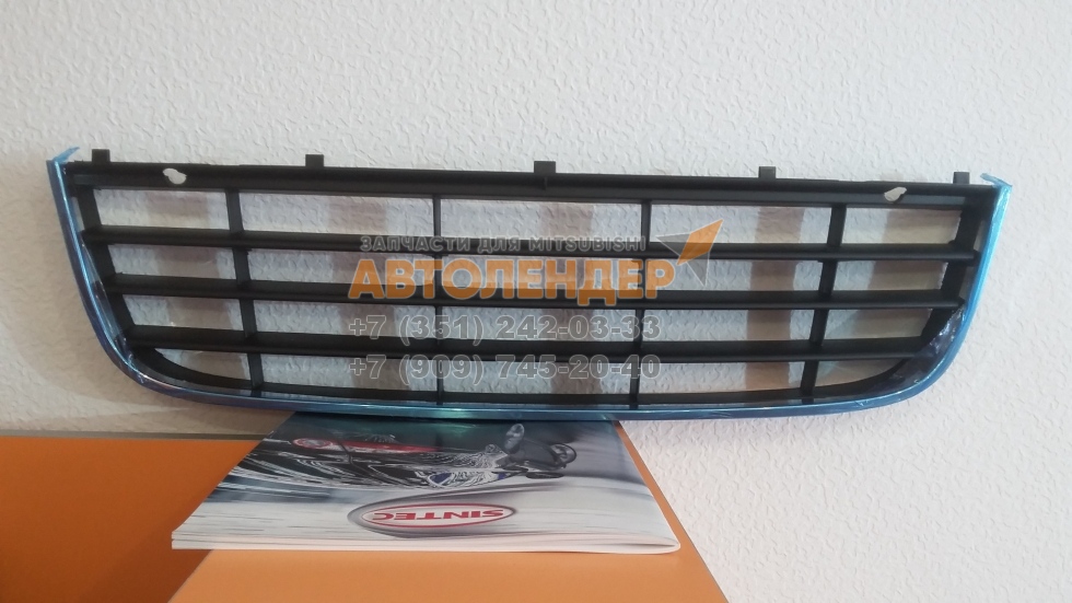 Решетка бампера SOLLO SVJ05022 VW Golf-V / Jetta-III 06-10