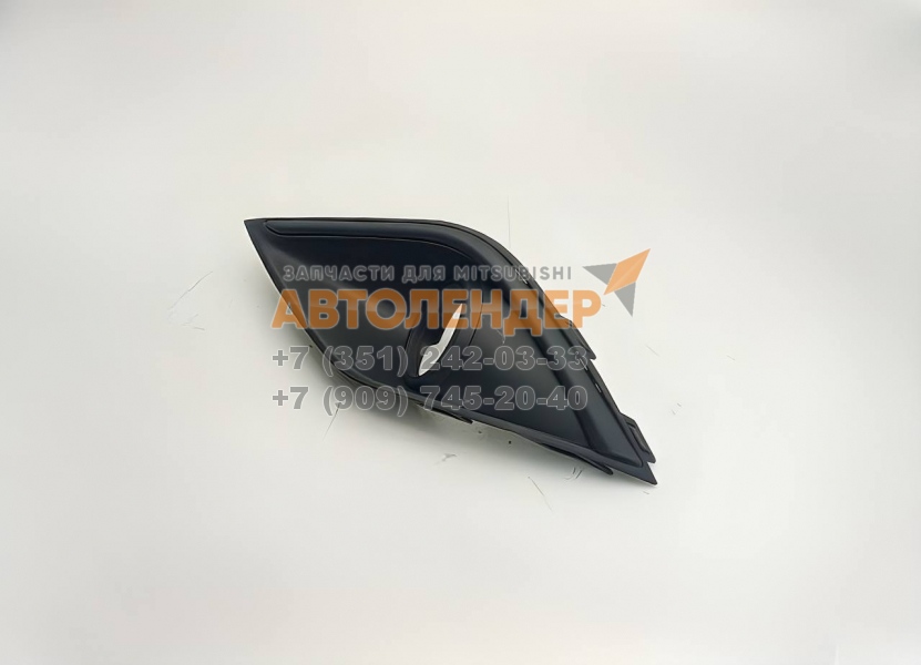 Левая оправа ПТФ MITSUBISHI OUTLANDER III 2018-2022